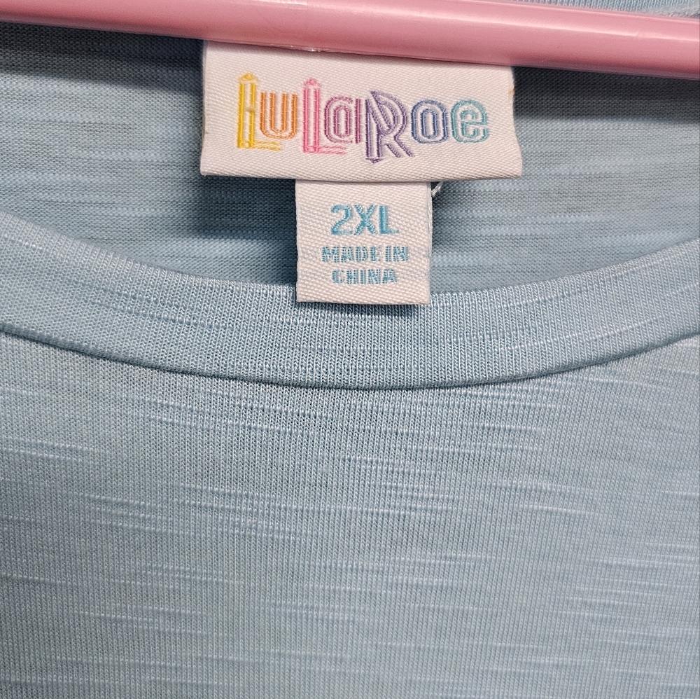 LuLaRoe Soft Sky Blue Short Sleeve Top G - Picture 2 of 5